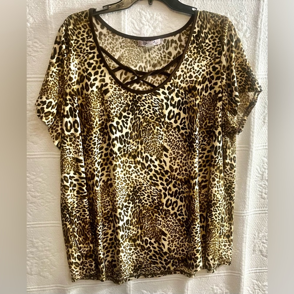 Boutique Blossom by P. Size 3X Leopard Print Top Slinky